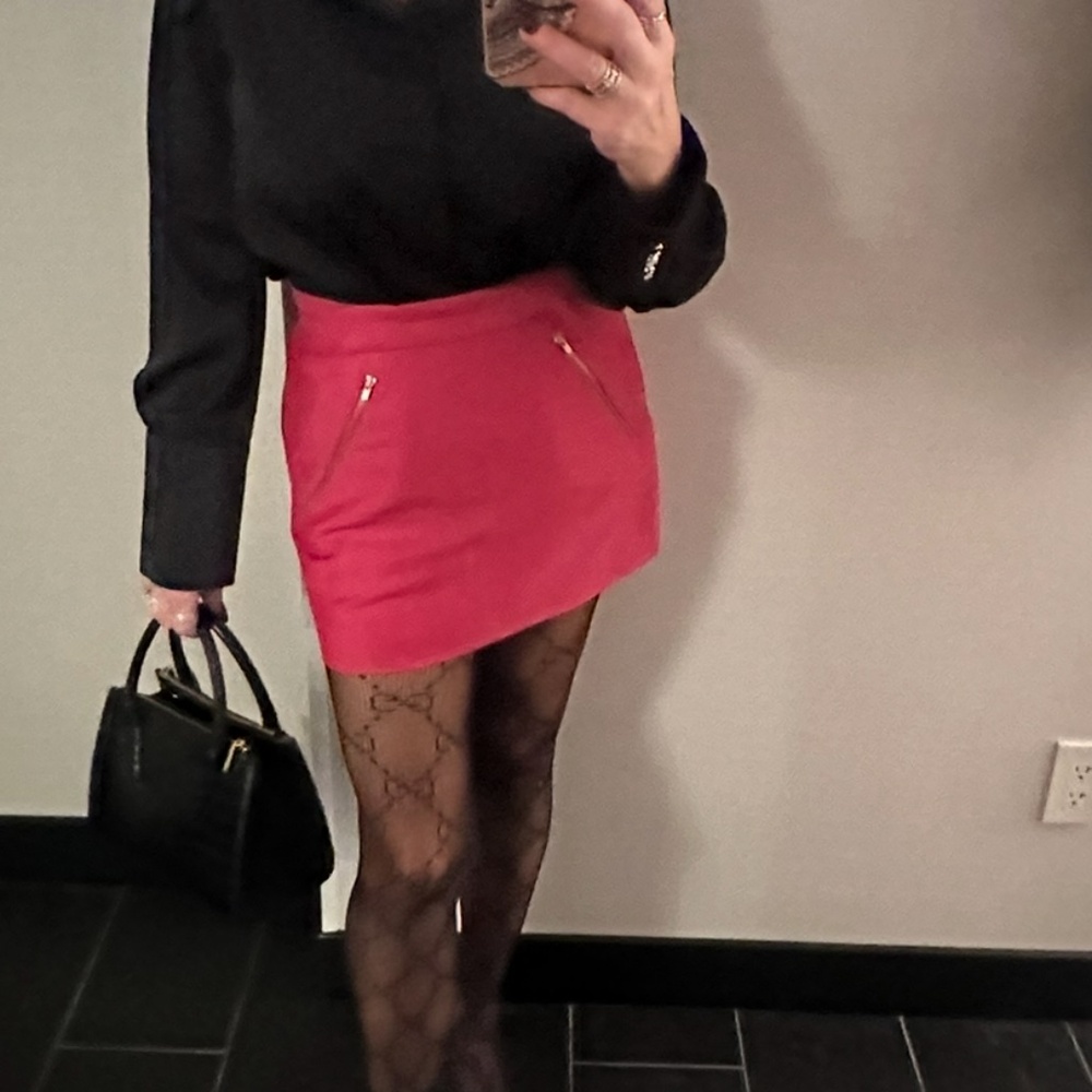 Vintage Silk CHLOE HOT PINK MINI SKIRT WITH ZIPPERS.  *It has been length altere